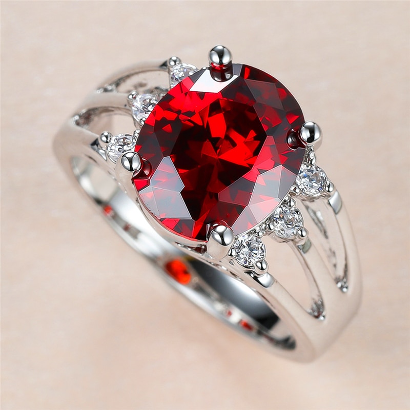 Vintage Female Red Crystal Stone Ring Charm Silver Color Big Wedding Rings For Women Dainty Bride Oval Zircon Engagement Ring