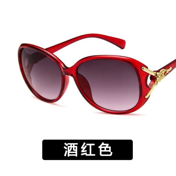 Vintage Gradient Frame Women's Sunglasses Retro Metal Decoration Shades For Female Elegant Glasses Sun Zonnebril Dames 2019 - Image 4